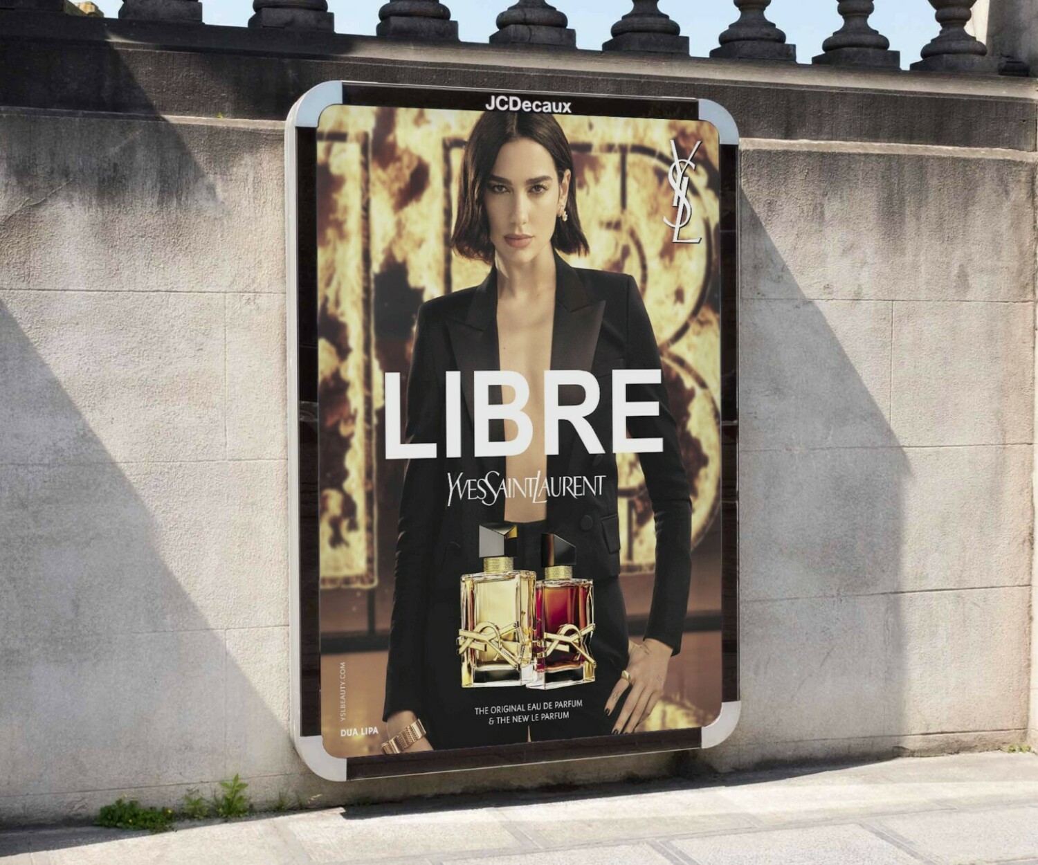 YvesStLaurent_OOH